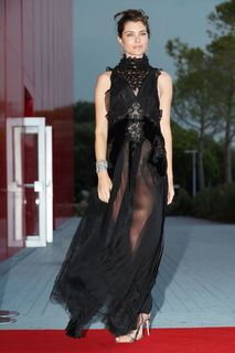 Vittoria Puccini feet photo 3