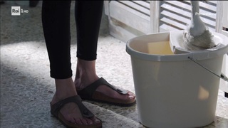Vittoria Puccini feet photo 2