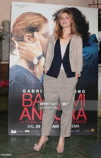 Vittoria Puccini feet photo 4