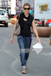 Vittoria Puccini feet photo 17