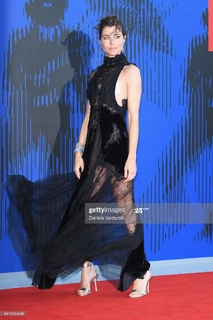Vittoria Puccini feet photo 15