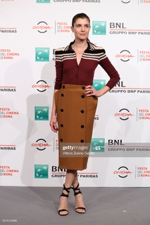 Vittoria Puccini feet photo 5