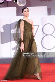 Vittoria Puccini feet photo 19