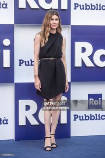 Vittoria Puccini feet photo 9