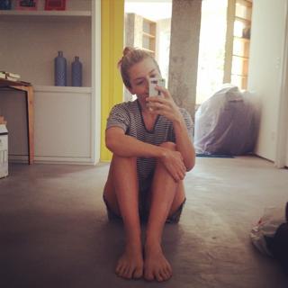 Vitória Frate feet photo 5