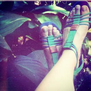 Vitória Frate feet photo 4
