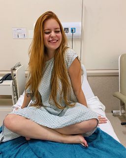 Vitória Moraes feet photo thumbnail