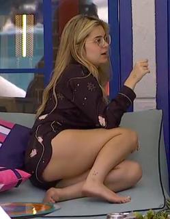 Vitória Moraes feet photo thumbnail