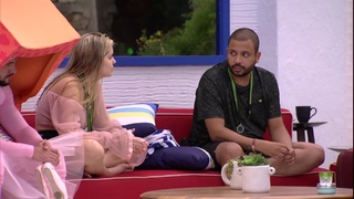 Vitória Moraes feet photo thumbnail