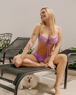 Vitória Moraes feet photo thumbnail