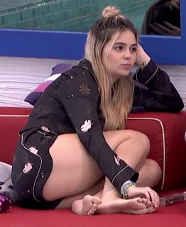 Vitória Moraes feet photo thumbnail