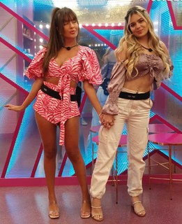 Vitória Moraes feet photo thumbnail