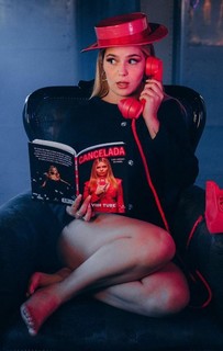 Vitória Moraes feet photo thumbnail