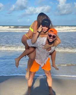 Vitória Moraes feet photo thumbnail