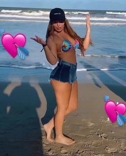 Vitória Moraes feet photo thumbnail