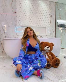 Vitória Moraes feet photo thumbnail