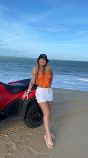 Vitória Moraes feet photo thumbnail