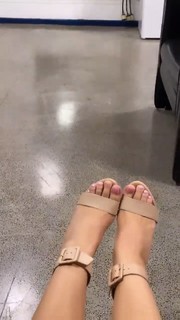 Vitória Moraes feet photo thumbnail