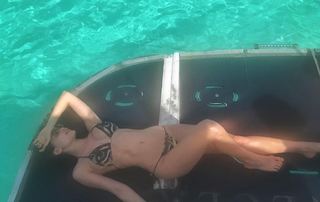 Vitória Strada feet photo thumbnail