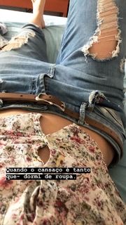 Vitória Strada feet photo thumbnail