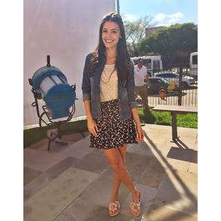 Vitória Strada feet photo thumbnail