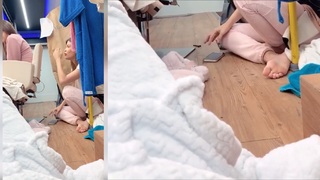 Vitória Strada feet photo thumbnail