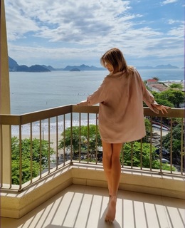 Vitória Strada feet photo thumbnail