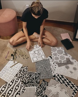 Vitória Strada feet photo thumbnail