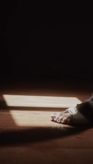 Vitória Strada feet photo thumbnail