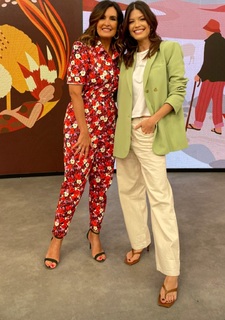 Vitória Strada feet photo thumbnail