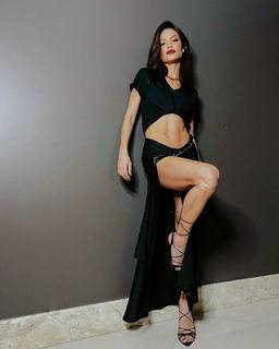 Vitória Strada feet photo thumbnail