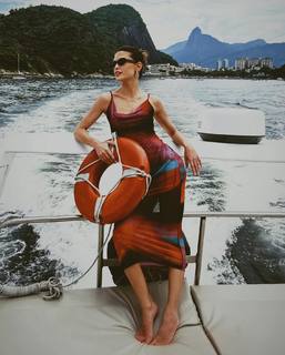 Vitória Strada feet photo thumbnail