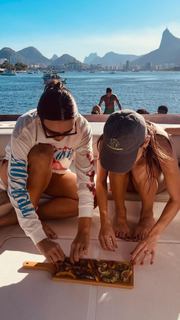 Vitória Strada feet photo thumbnail