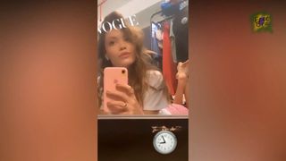 Vitória Strada feet photo thumbnail