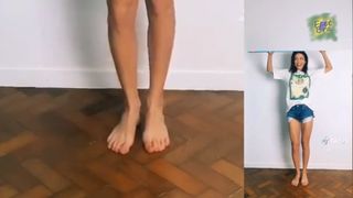 Vitória Strada feet photo thumbnail