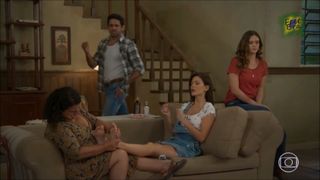 Vitória Strada feet photo thumbnail