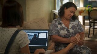 Vitória Strada feet photo thumbnail