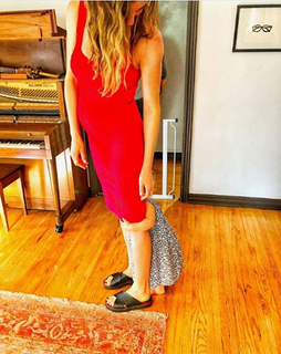 Viva Bianca feet photo thumbnail