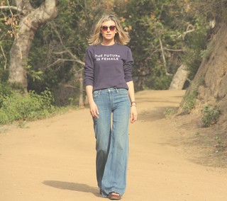 Viva Bianca feet photo thumbnail