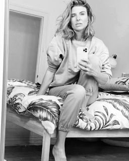 Viva Bianca feet photo thumbnail