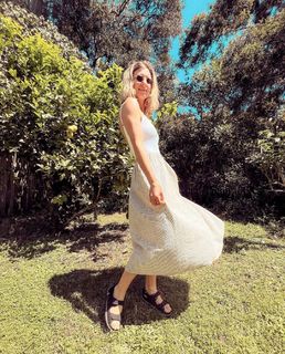 Viva Bianca feet photo thumbnail