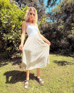 Viva Bianca feet photo thumbnail