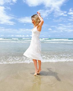 Viva Bianca feet photo thumbnail