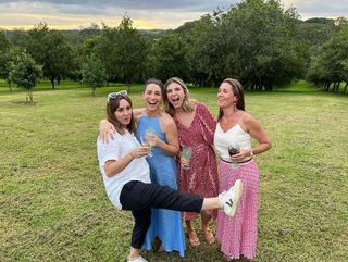 Viva Bianca feet photo thumbnail