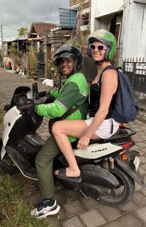 Viva Bianca feet photo thumbnail