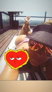 Vivi Fernandez feet photo 11