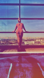Vivi Fernandez feet photo 19