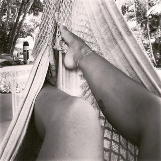 Vivi Fernandez feet photo 1