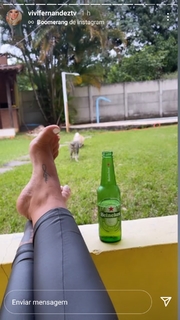 Vivi Fernandez feet photo 1