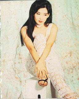 Vivian Chow feet photo 1